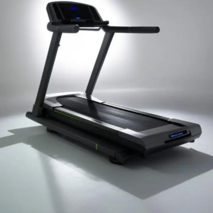 Profesjonalny sprzęt kardio - bieżnie i orbitreki w nowoczesnej siłowni